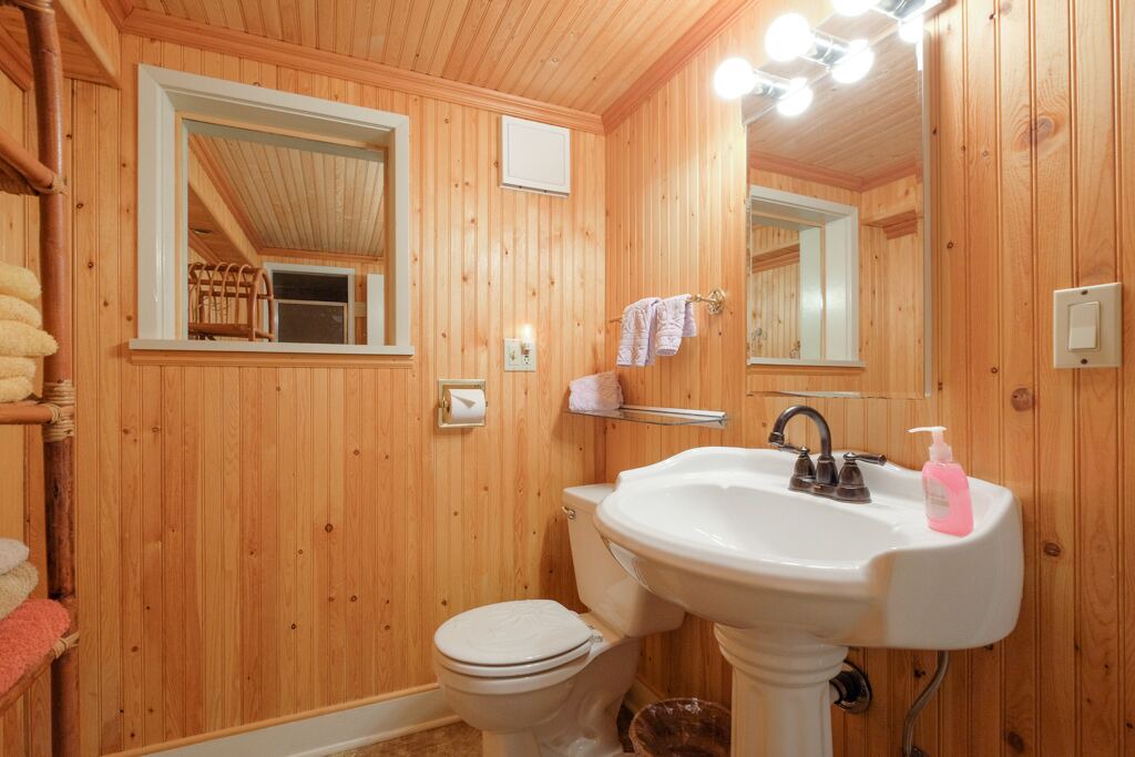 Photo of Bathroom in Roads End