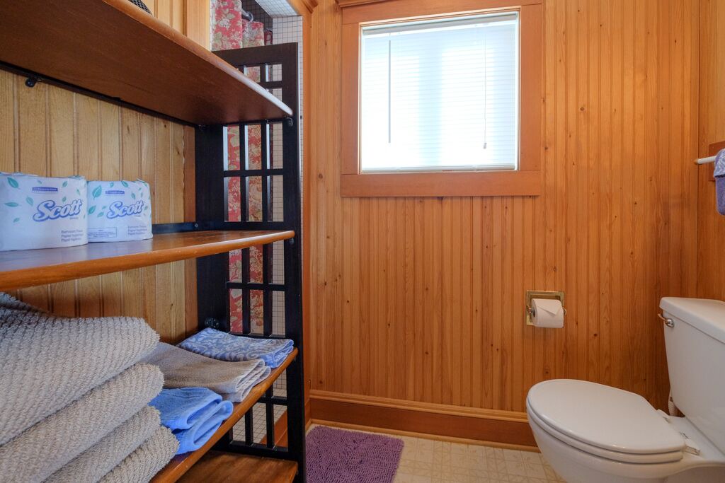 Photo of Others in Roads End