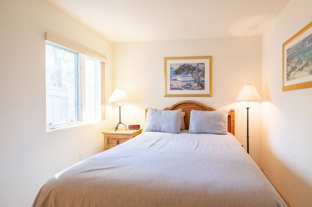 Photo of Bedroom in Kings Beach