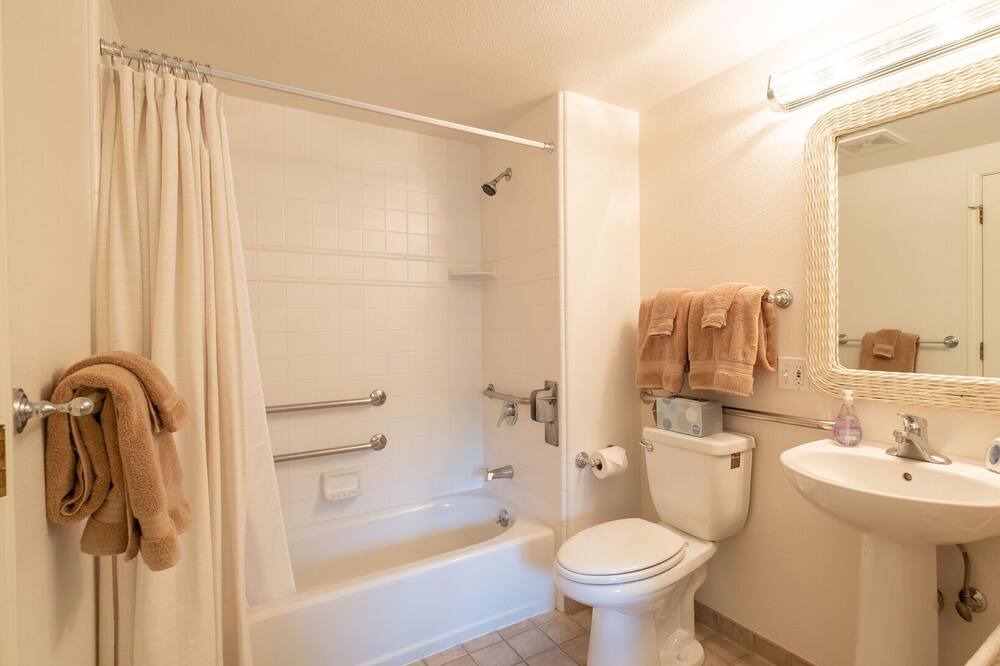 Photo of Bathroom in Kings Beach