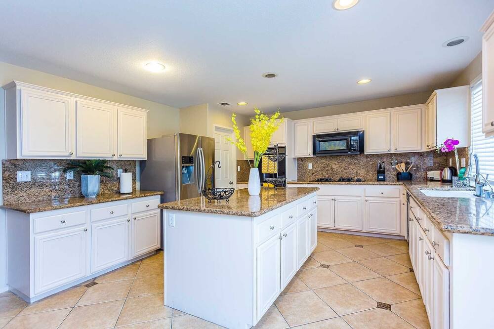 Photo of Kitchen in Lower Peters Canyon