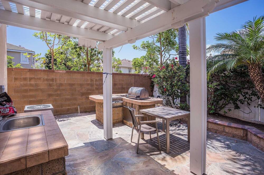 Photo of Patio Balcony in Lower Peters Canyon