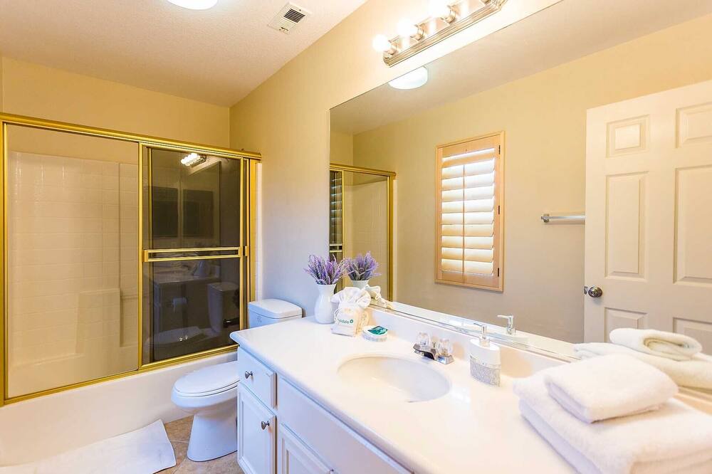 Photo of Bathroom in Lower Peters Canyon