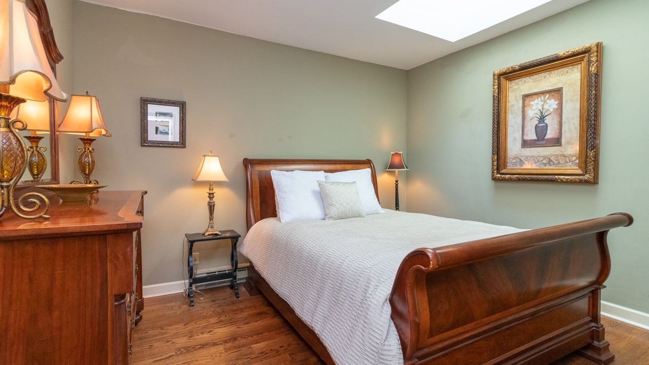 Photo of Bedroom in Holcomb