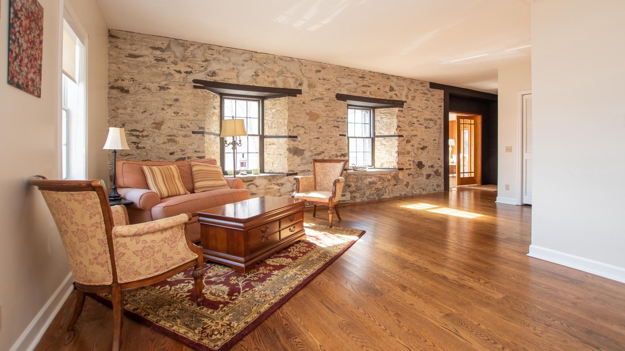 Photo of Others in Holcomb