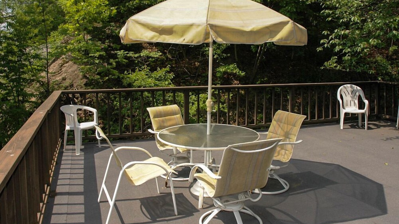 Photo of Outdoor in Holcomb