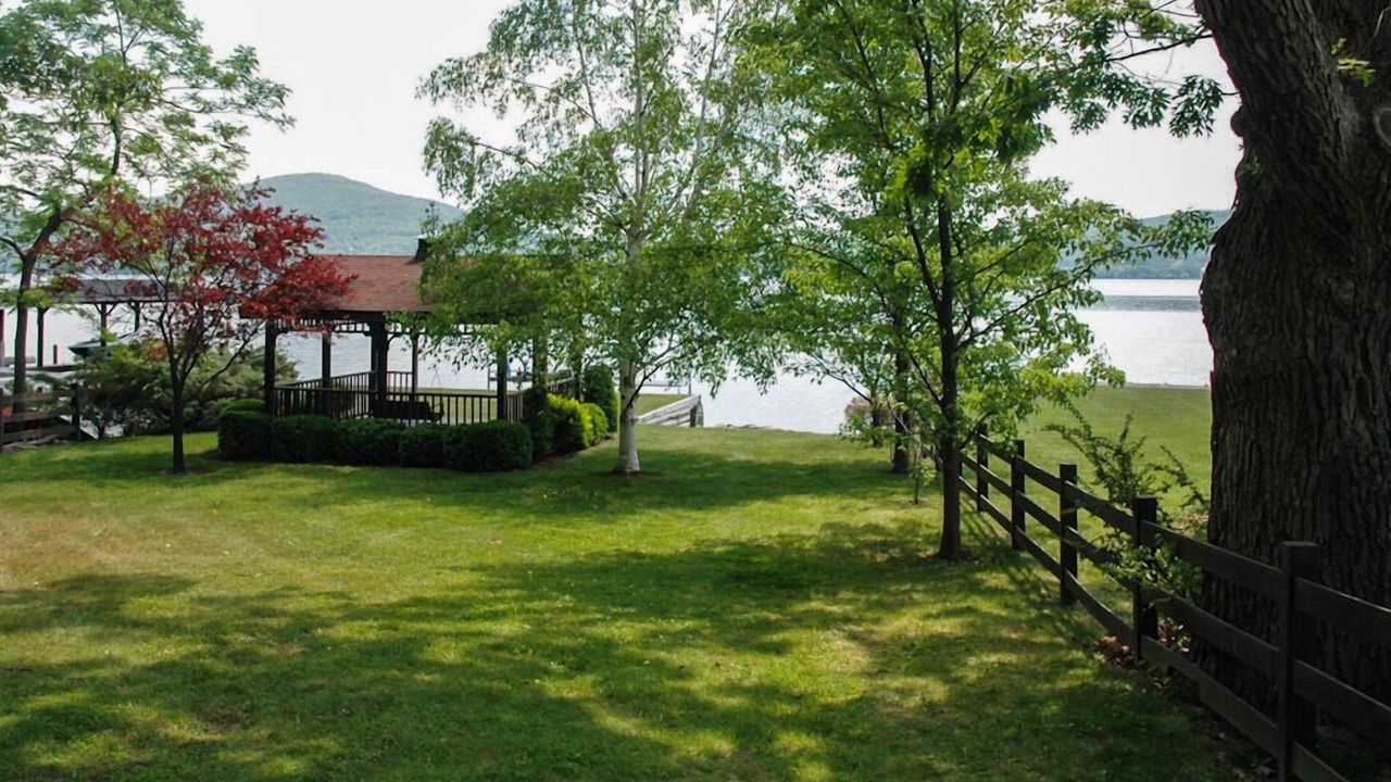 Photo of Outdoor in Holcomb