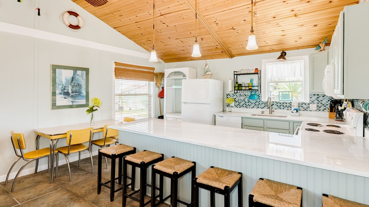 Photo of Kitchen in Jamaica Beach
