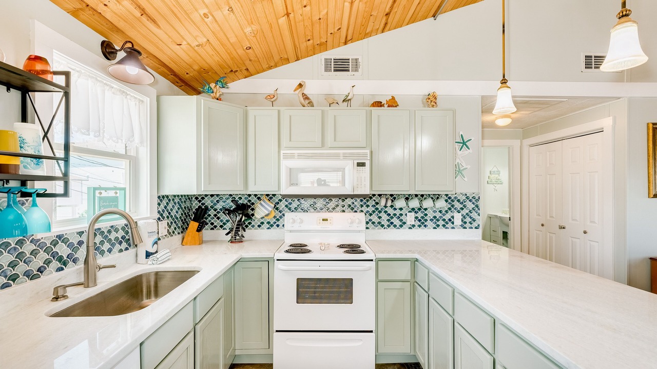 Photo of Kitchen in Jamaica Beach