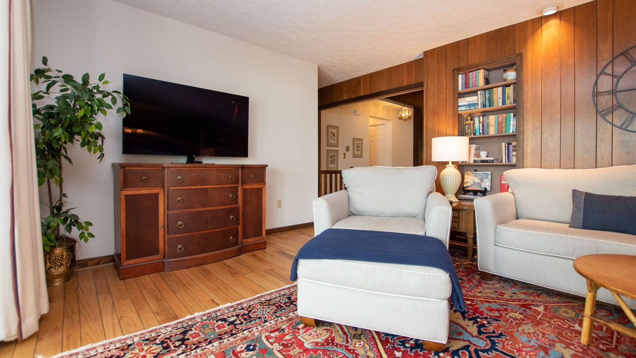 Photo of Livingroom in Holcomb