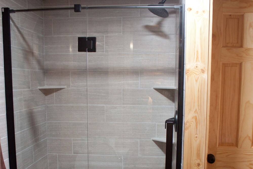 Photo of Bathroom in Pigeon Forge