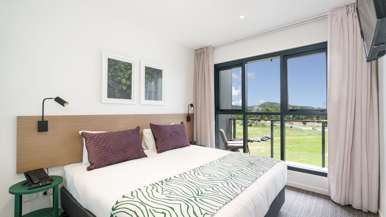 Photo of Bedroom in Springfield Central