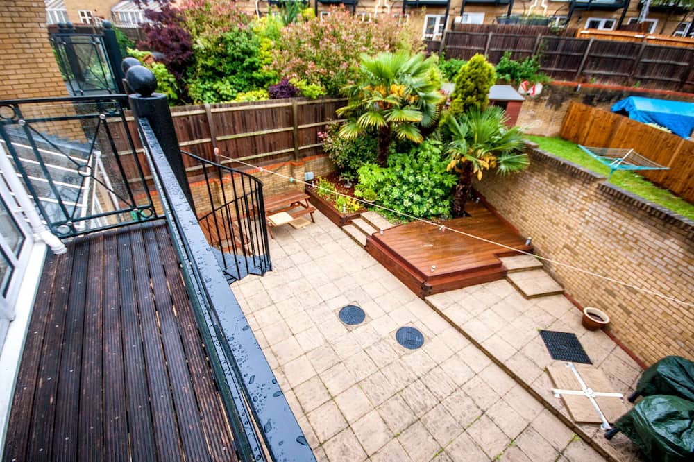 Photo of Patio Balcony in Greenhithe