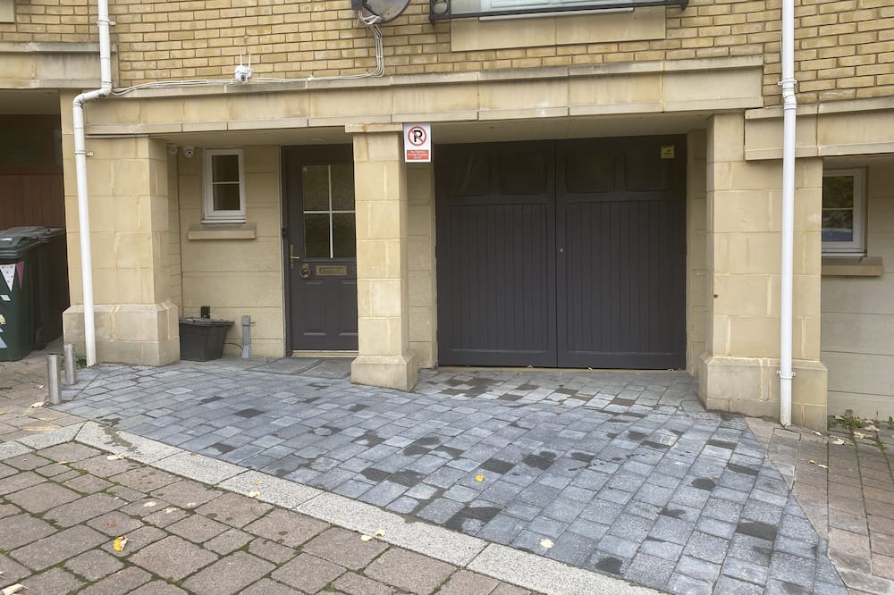 Photo of Outdoor in Greenhithe