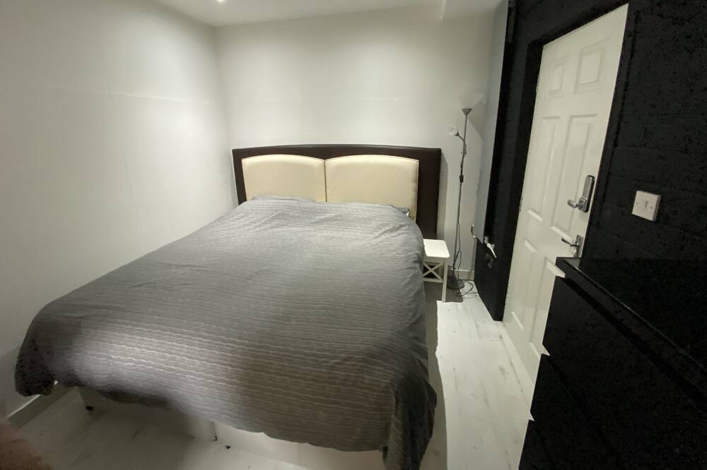 Photo of Bedroom in Greenhithe