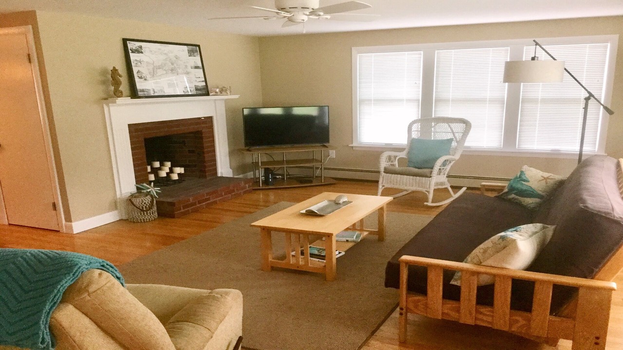 Photo of Livingroom in East Harwich