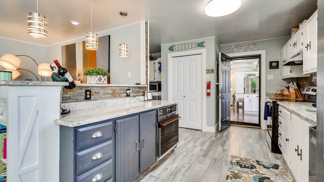 Photo of Kitchen in Tow