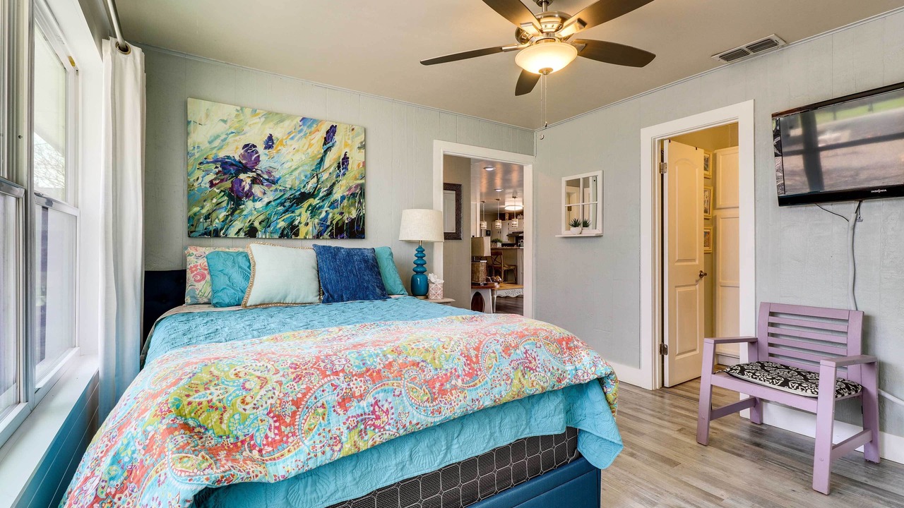 Photo of Bedroom in Tow