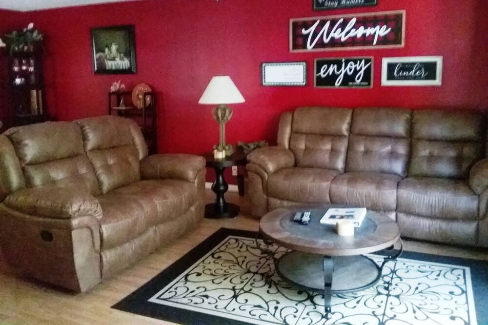 Photo of Livingroom in Hot Springs Village