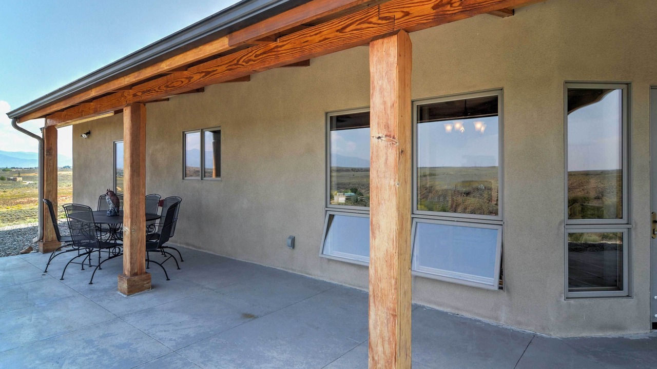 Photo of Patio Balcony in Ranchos De Taos