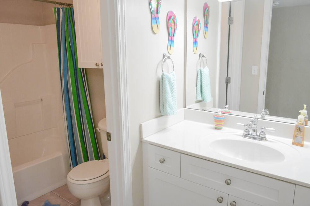 Photo of Bathroom in Ono Island