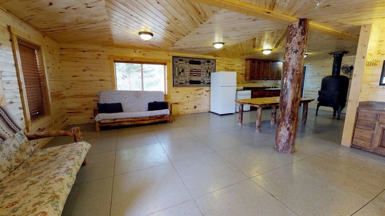 Photo of Livingroom in Monticello