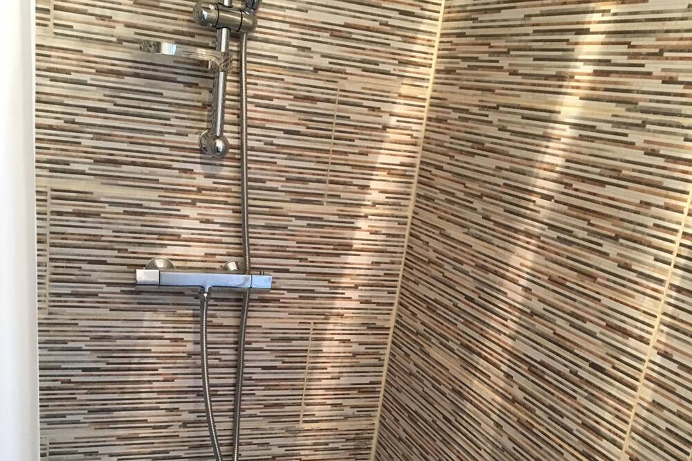 Photo of Bathroom in Coteaux Ouest
