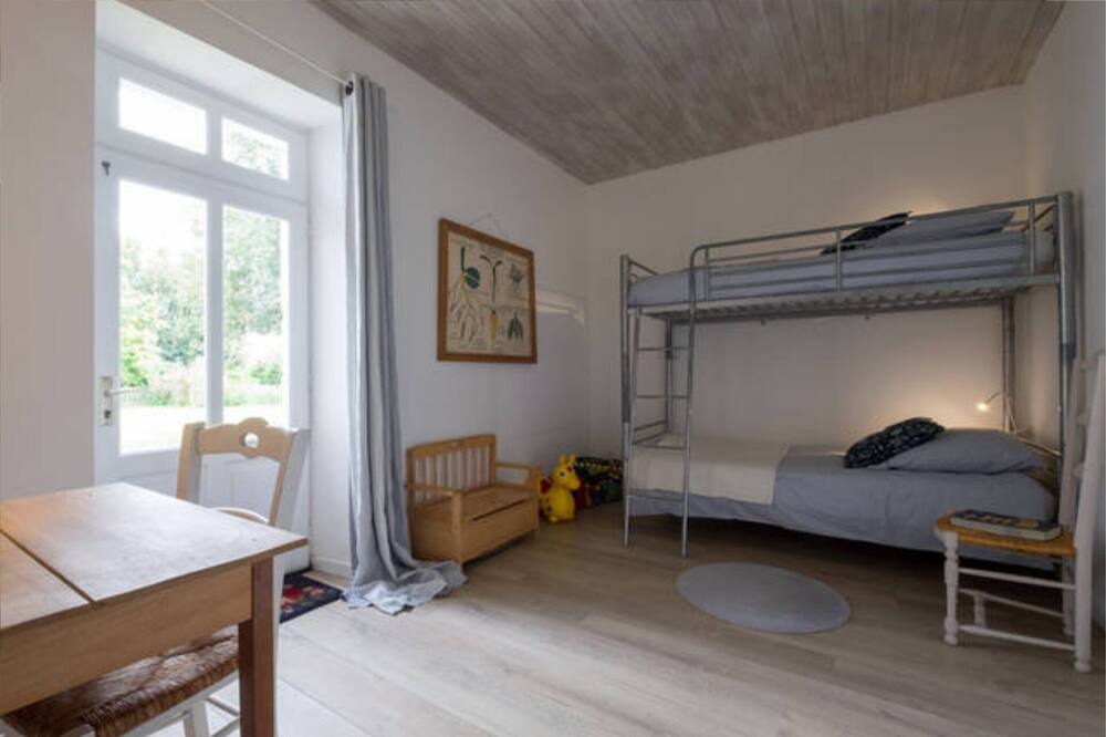 Photo of Outdoor in St Benoist-sur-Mer