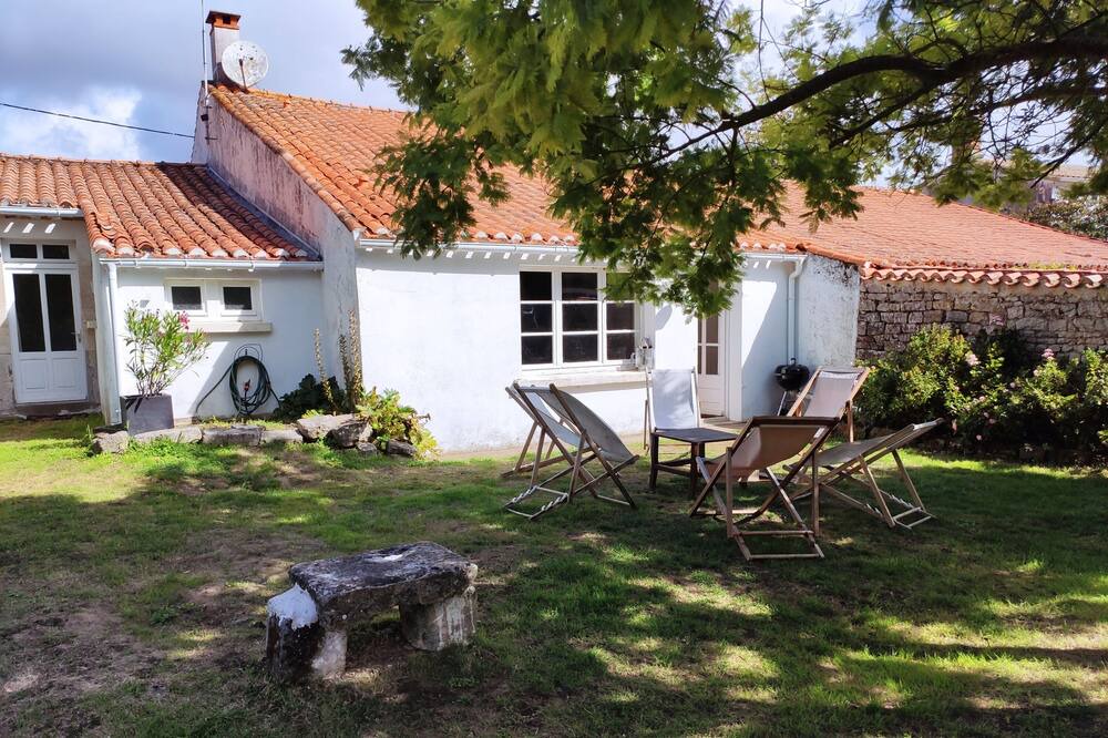 Photo of Outdoor in St Benoist-sur-Mer