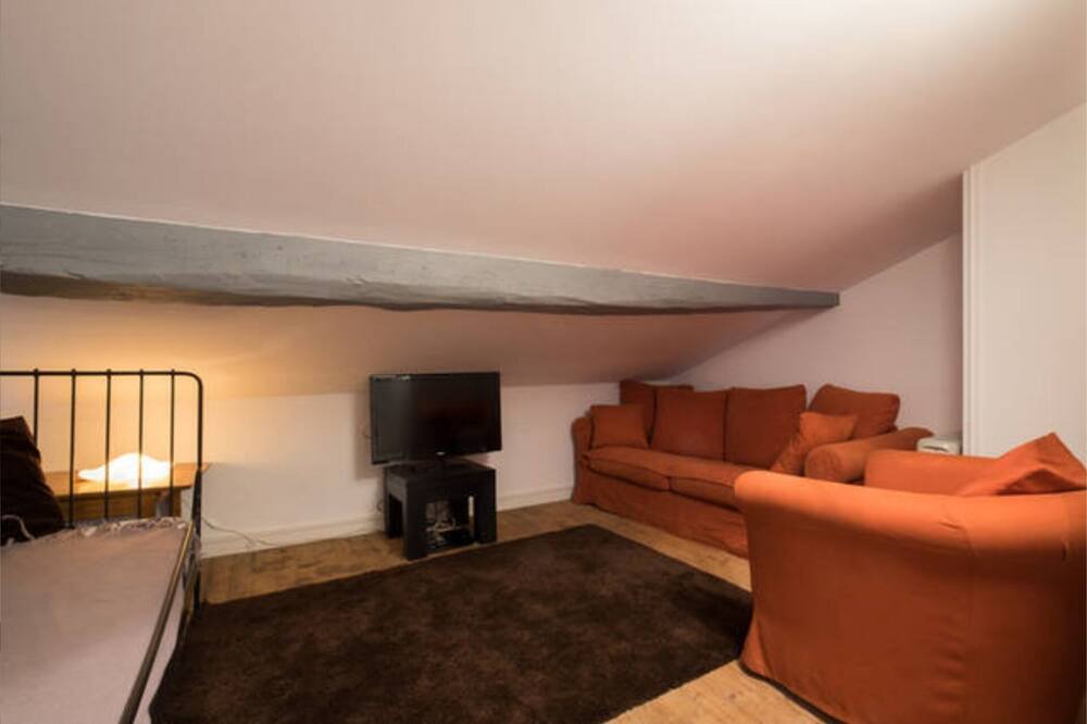 Photo of Livingroom in St Benoist-sur-Mer