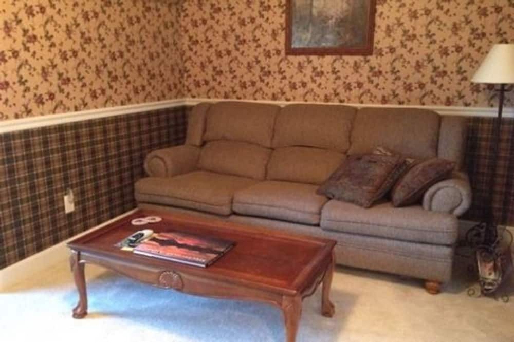Photo of Bedroom in Marshfield
