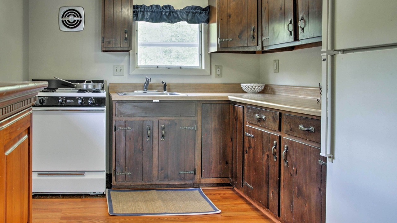 Photo of Kitchen in Pine River Pond