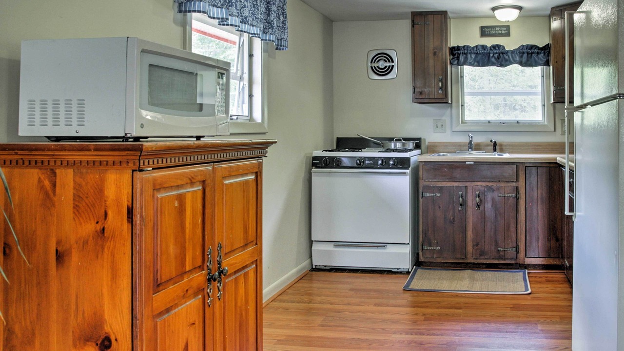 Photo of Kitchen in Pine River Pond
