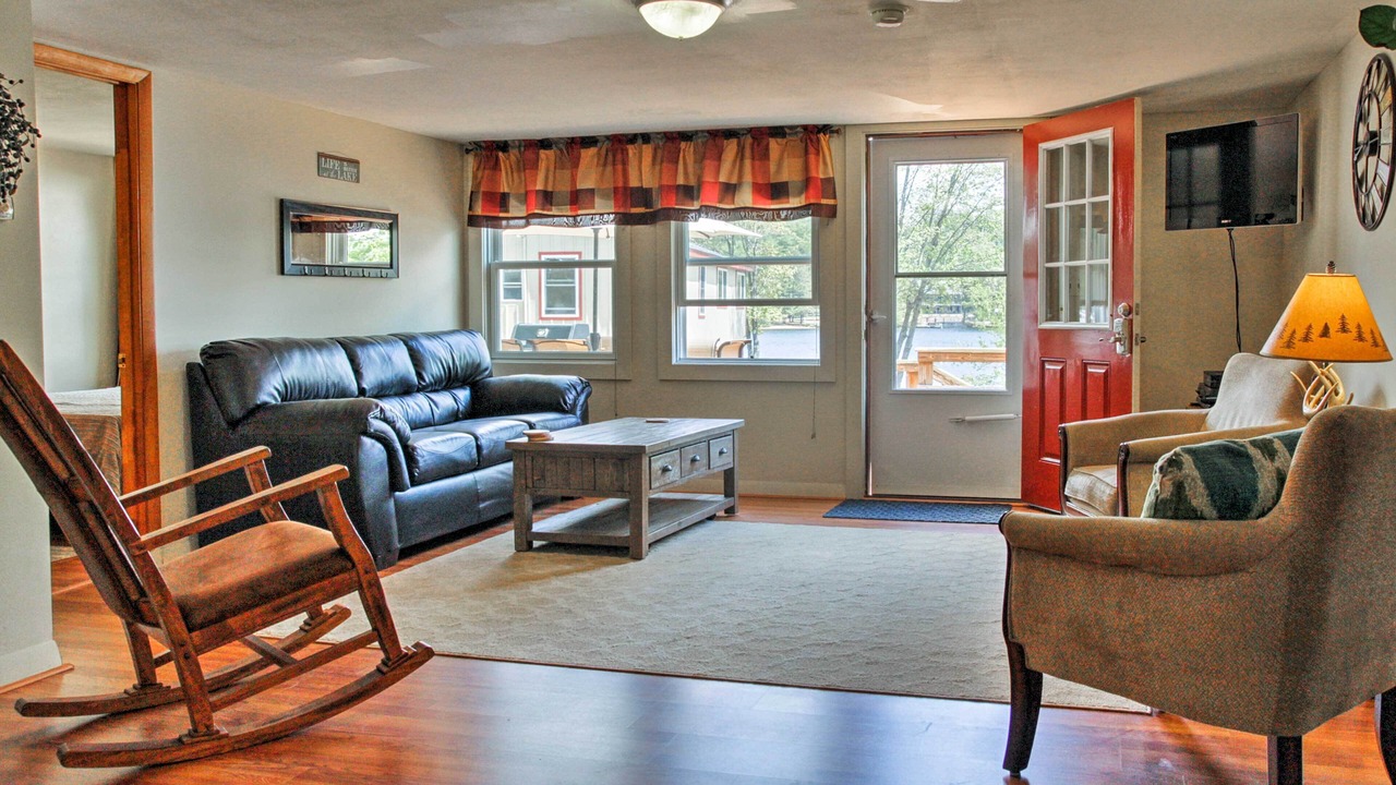 Photo of Livingroom in Pine River Pond