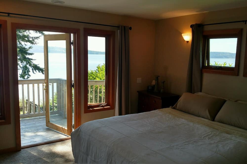 Photo of Bedroom in Langley