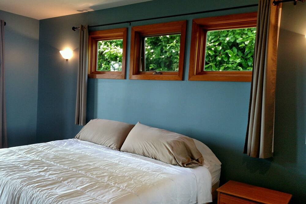 Photo of Bedroom in Langley