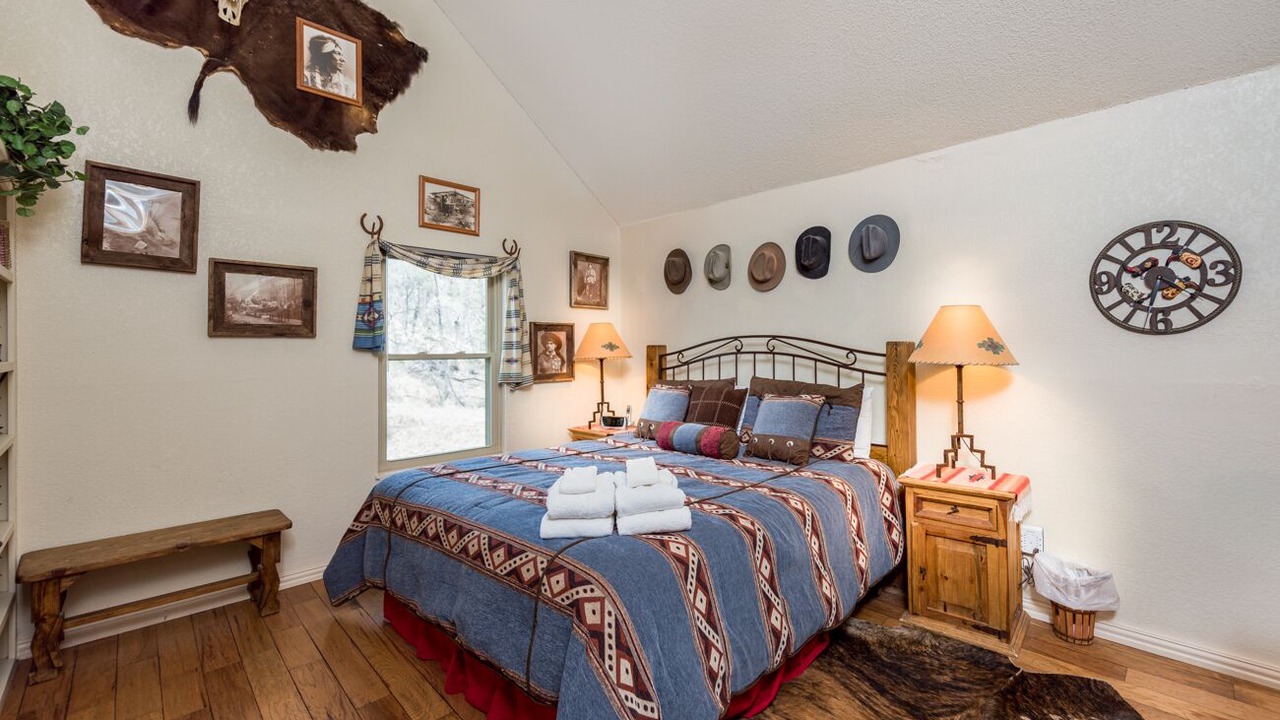 Photo of Bedroom in Ruidoso