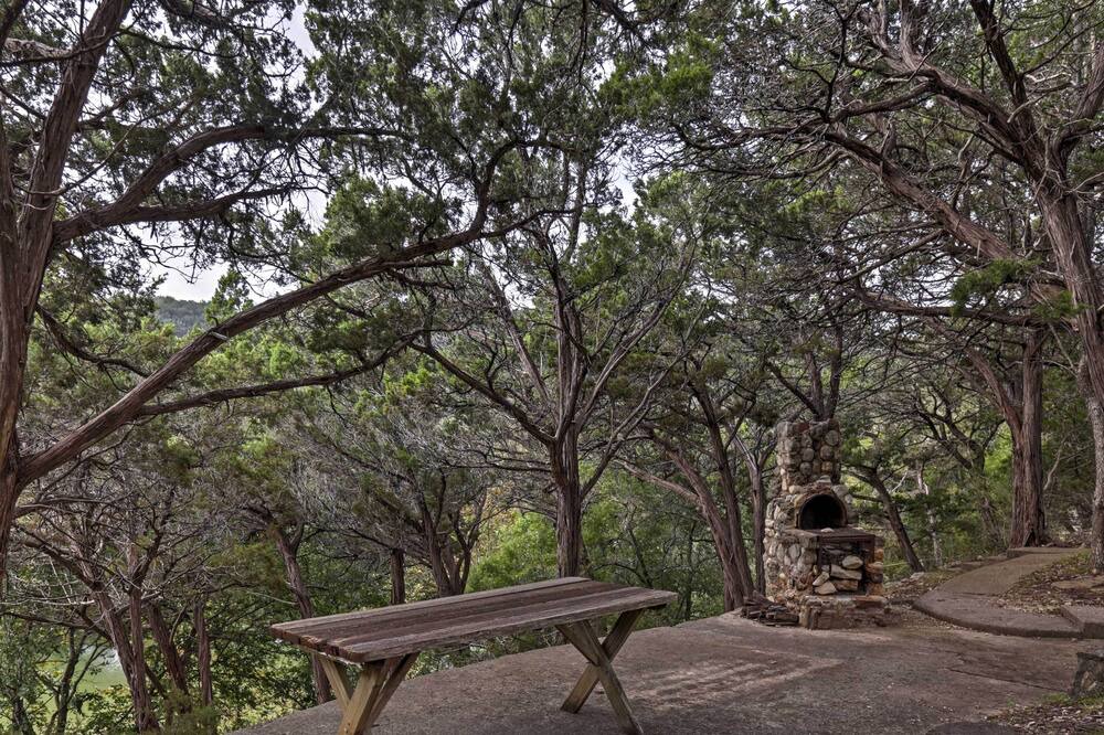 Photo of Outdoor in Hunt