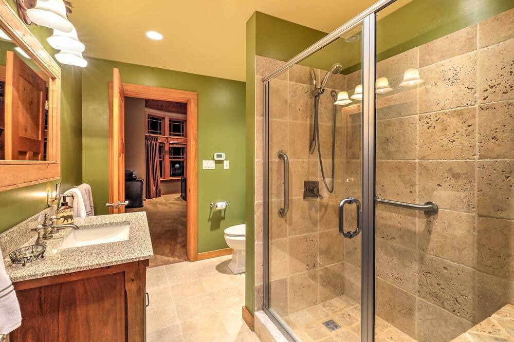 Photo of Bathroom in Lake Placid