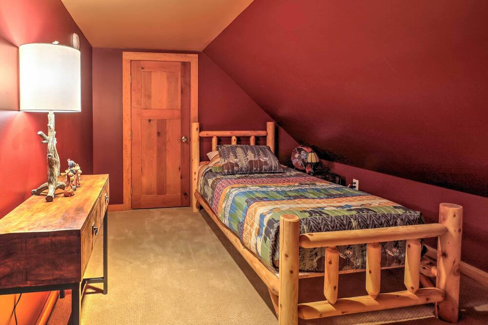 Photo of Bedroom in Lake Placid