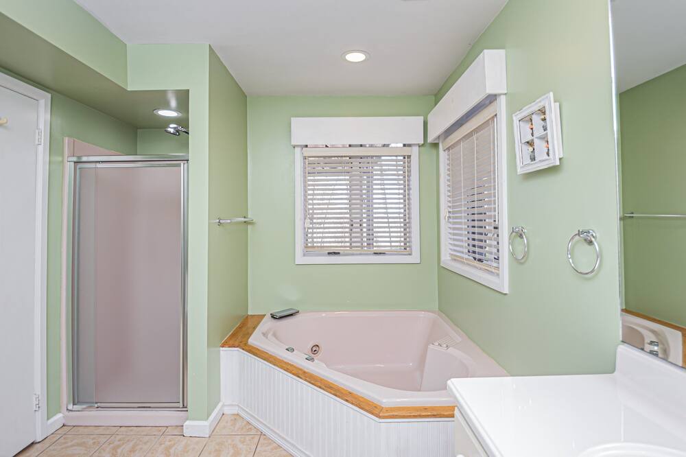 Photo of Bathroom in Oakland