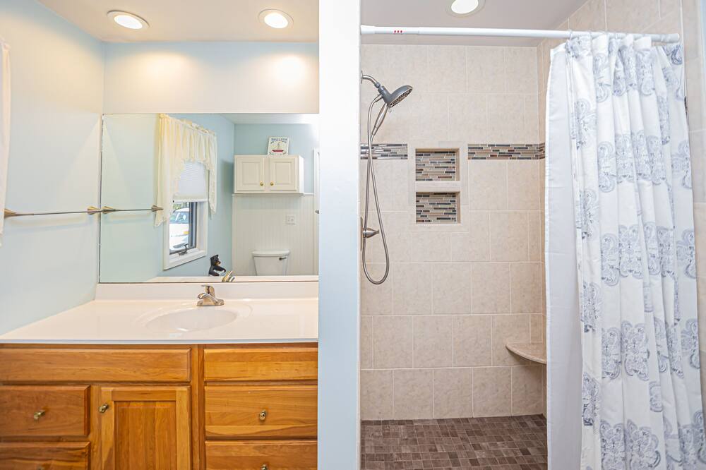 Photo of Bathroom in Oakland