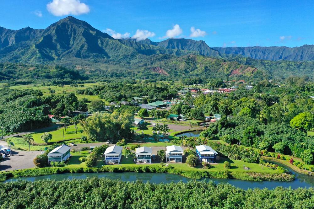Photo of Others in Hanalei