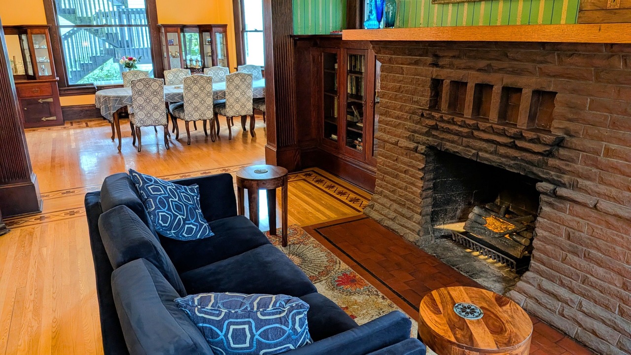 Photo of Livingroom in Richmond