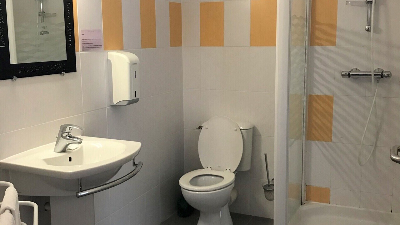Photo of Bathroom in Carolles