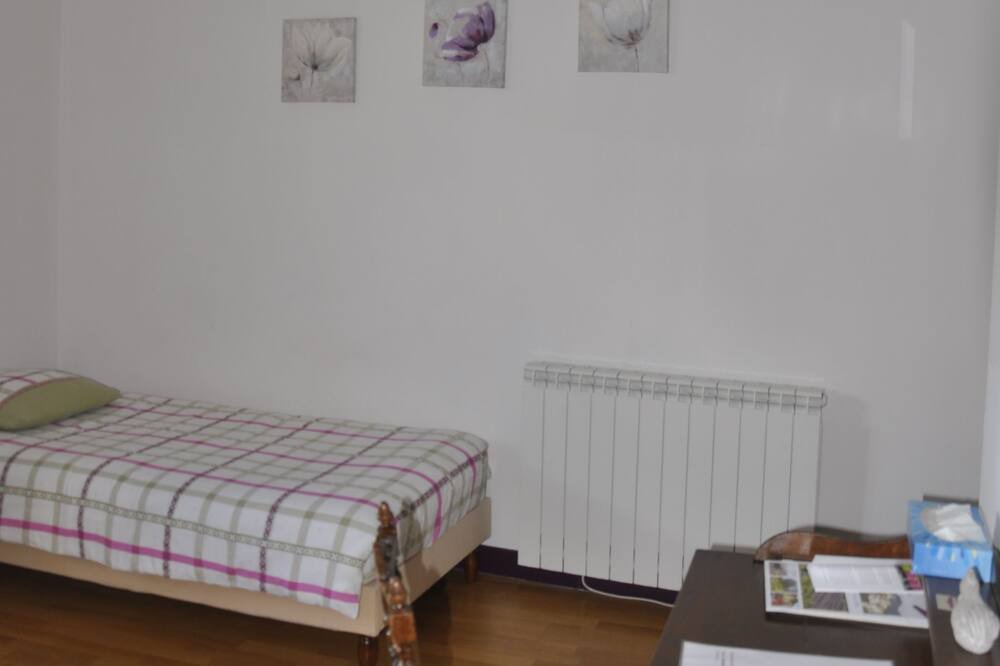 Photo of Bedroom in Charols