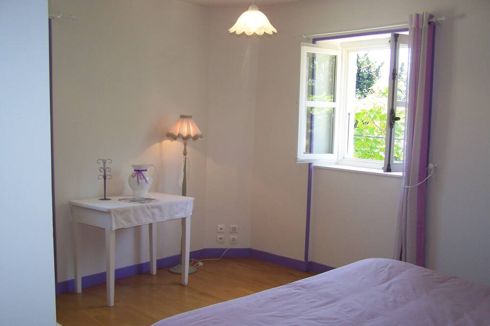 Photo of Bedroom in Charols