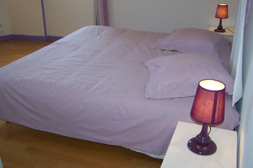 Photo of Bedroom in Charols