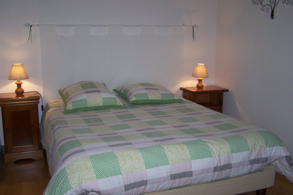 Photo of Bedroom in Charols