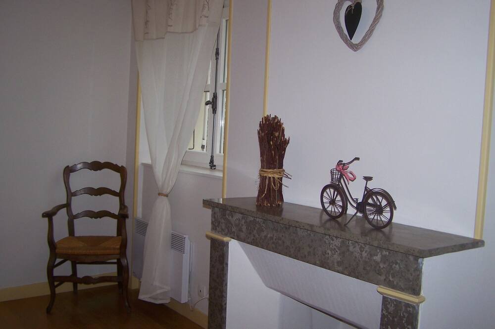 Photo of Bedroom in Charols